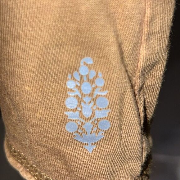 NWT FREE PEOPLE MOVE MOVEMENT CRISS CROSS OPEN BACK TOBACCO KHAKI TOP SIZE XL - Picture 5 of 6